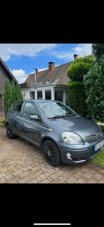 Toyota Yaris 108.000 km 2.999 € Schwarzenbek 21493