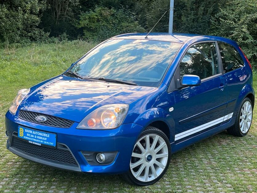 Ford Fiesta 93.000 km 4.990 € München 81243