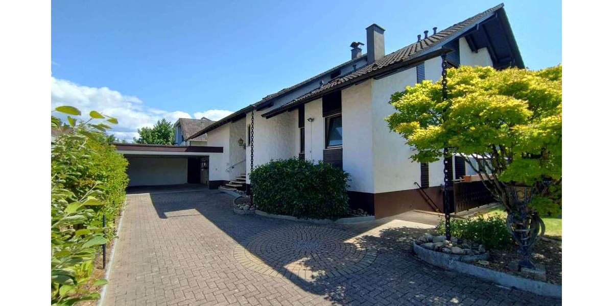 Einfamilienhaus Renchen - 9 Zimmer, 250 m&sup2;, 579.000&euro; | Angebot:27122979
