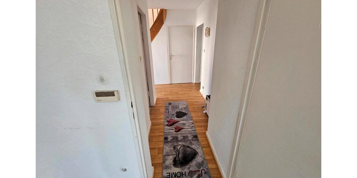 Etagenwohnung Büdingen - 5 Zimmer, 112 m&sup2;, 1.400&euro; | Angebot:25239307