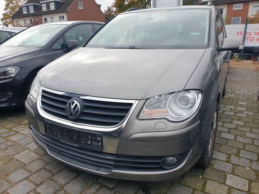 VW Touran 288.000 km 2.990 € Neu Wulmstorf 21629