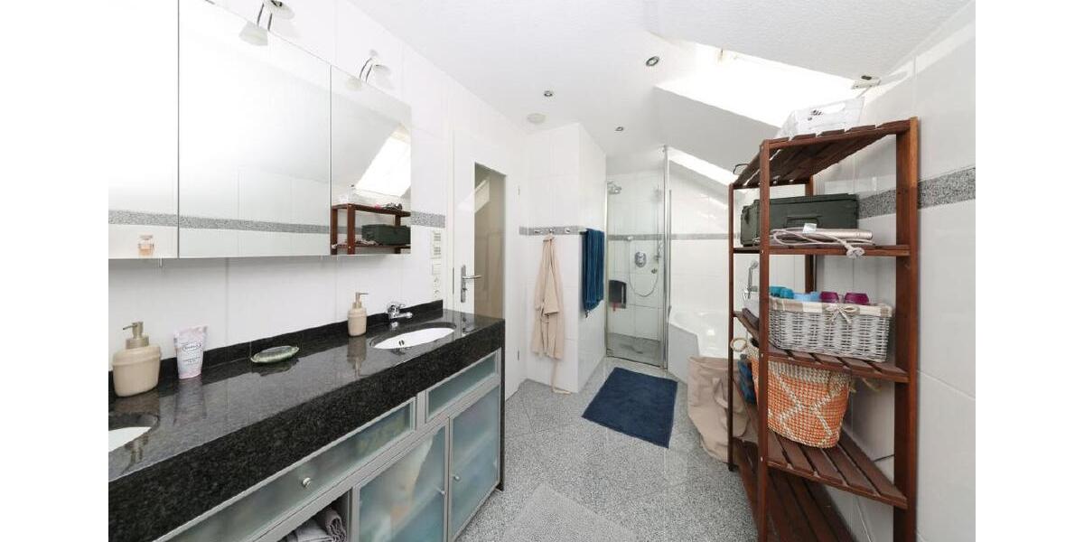 Doppelhaushälfte Wilhelmshaven Aldenburg - 4 Zimmer, 126 m&sup2;, 1.100&euro; | Angebot:25991102