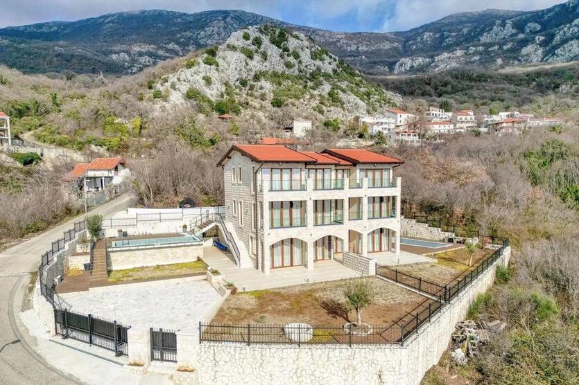 2 Traumvillen in Montenegro