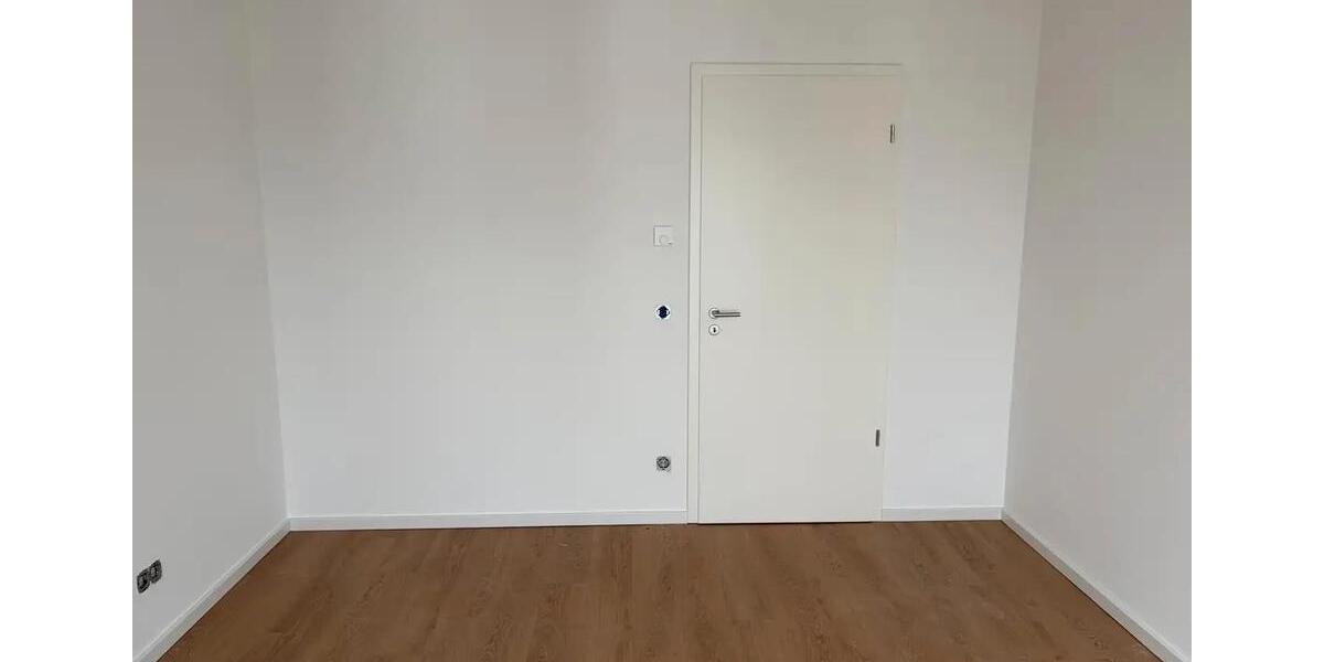 Etagenwohnung Rostock Groß-Klein - 4 Zimmer, 101 m&sup2;, 1.850&euro; | Angebot:26251046