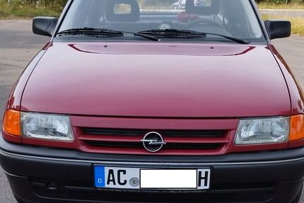 Opel Astra 84.500 km 3.300 &euro; Aachen 52078