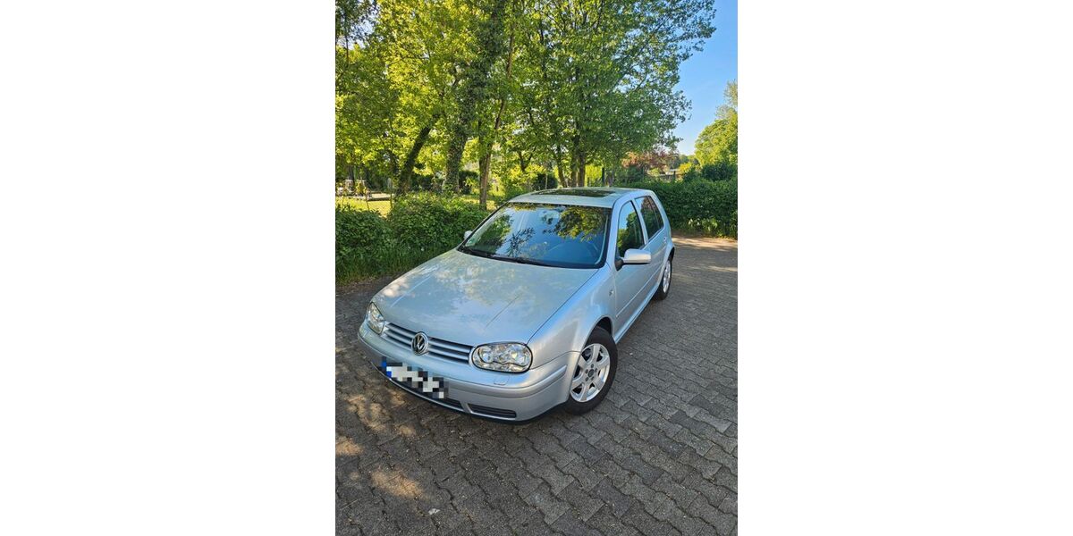 VW Golf 360.000 km 2.190 &euro; Karlsdorf-Neuthard 76689