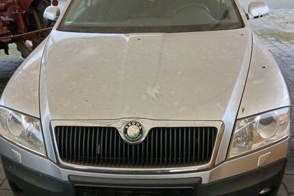 Skoda Octavia 243.000 km 2.900 &euro; Reiskirchen 35447