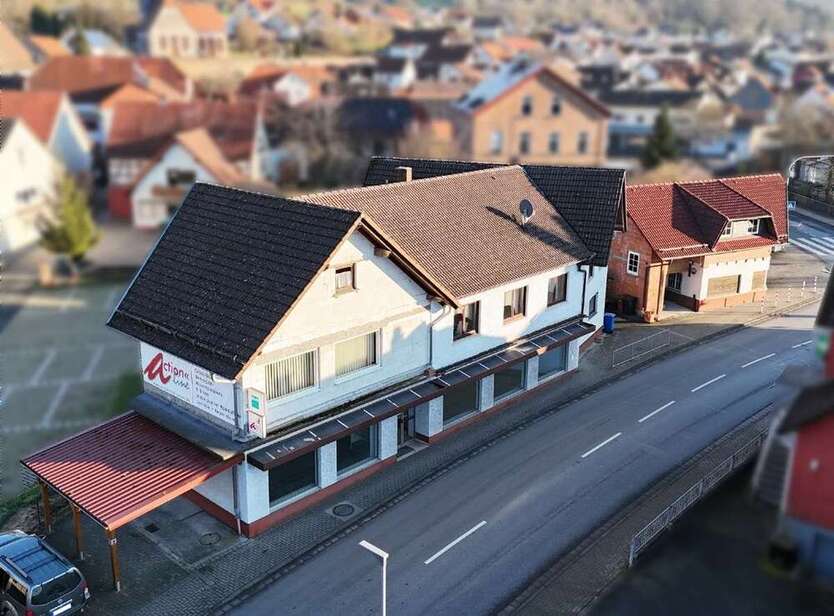 Haus zum Kaufen in Biebergemünd 395.000 € 257 m²