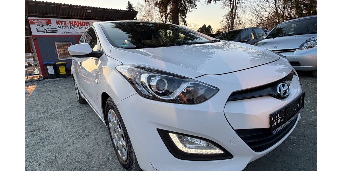 Hyundai i30 318.642 km 4.299 &euro; Chemnitz 09125