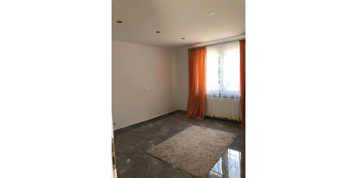 Einfamilienhaus Bad Lippspringe - 9 Zimmer, 237 m&sup2;, 499.000&euro; | Angebot:26919561