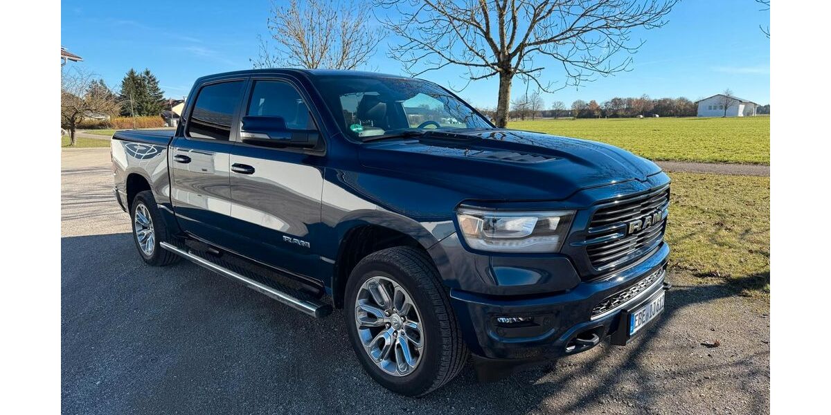 Dodge RAM 30.000 km 69.995 &euro; München 81825