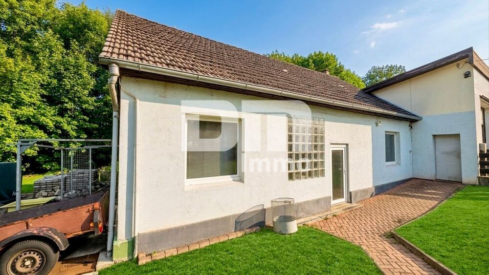 Vielseitige vermietete GewerbeimmobilieWerkstatt mit großem Freigelände - Gewerbeobjekt Waldkappel | Angebot:27313107