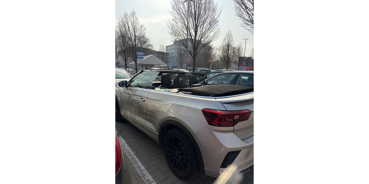 VW T-Roc 2.800 km 34.900 &euro; Hamburg 22175