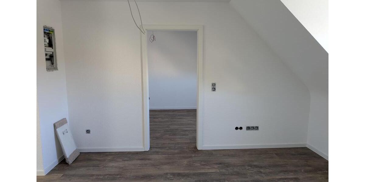 Dachgeschoßwohnung Ottweiler - 2 Zimmer, 53 m&sup2;, 650&euro; | Angebot:26385324