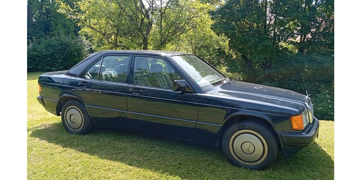 Mercedes-Benz 190 199.000 km 4.999 &euro; Ditzingen 71254