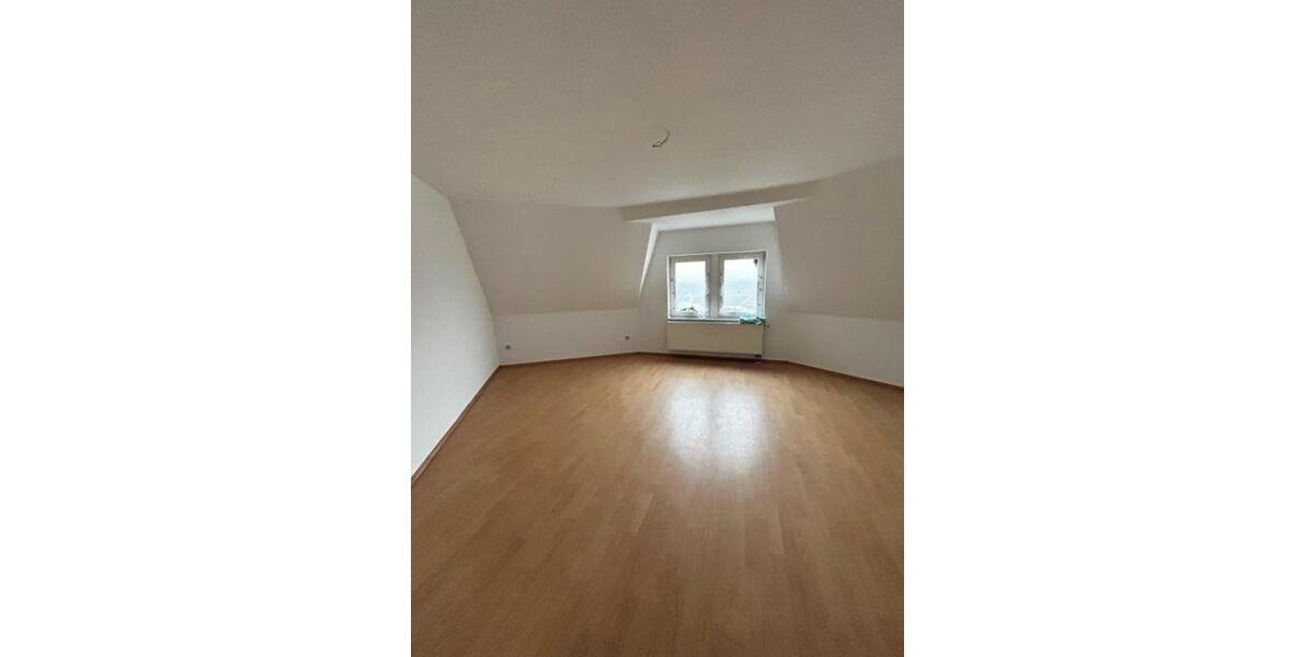 Dachgeschoßwohnung Zwickau Auerbach - 2 Zimmer, 52 m&sup2;, 314&euro; | Angebot:24918237