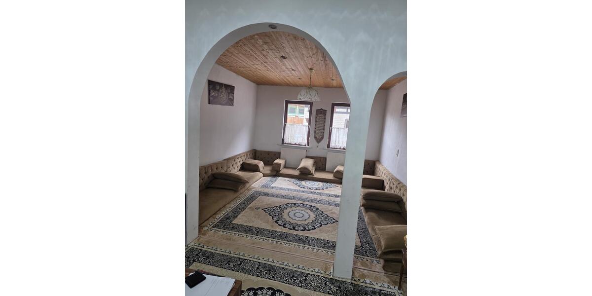 Einfamilienhaus Einbeck - 11 Zimmer, 253 m&sup2;, 1.200&euro; | Angebot:26500466