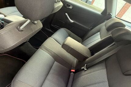 Ford Mondeo 195.000 km 4.500 &euro; Stade 21680