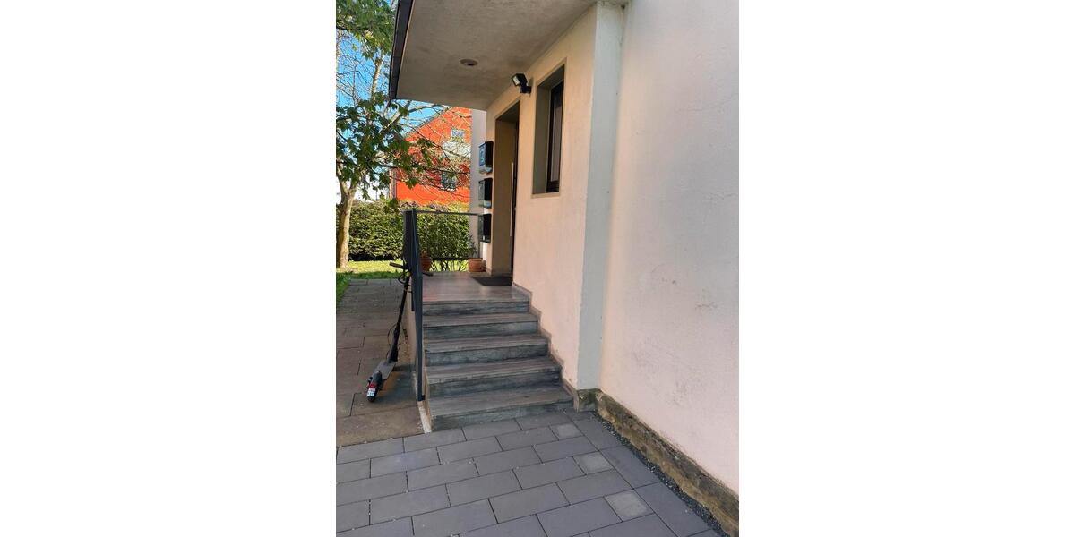 Dachgeschoßwohnung Trier Nord - 2 Zimmer, 55 m&sup2;, 650&euro; | Angebot:26326908