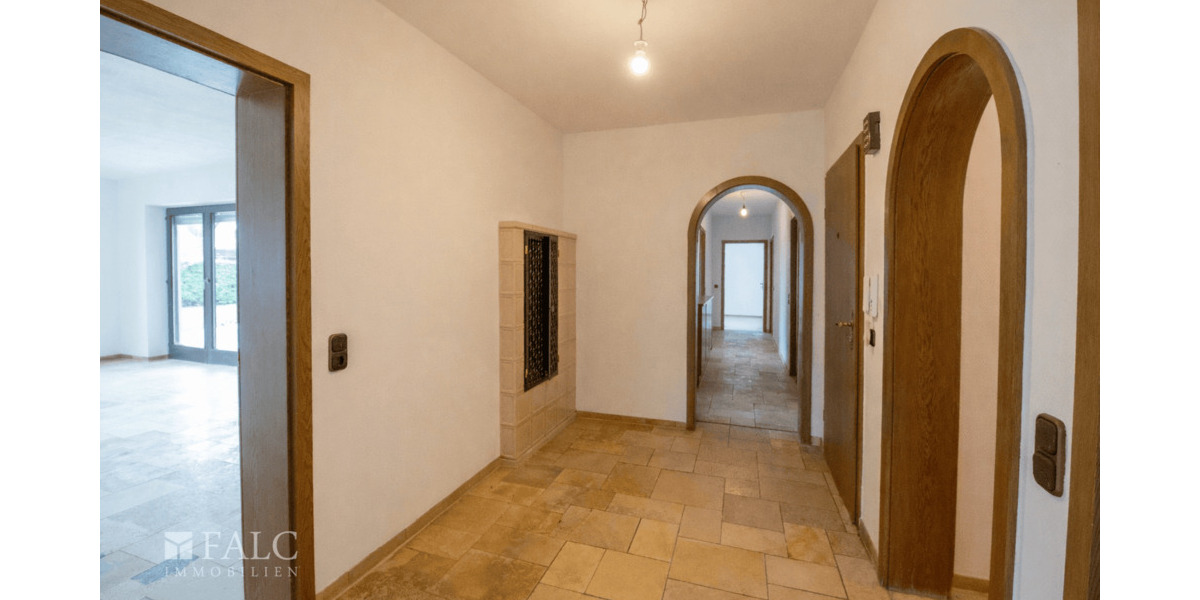 Mehrfamilienhaus, Wohnhaus Pleinfeld - 8 Zimmer, 237 m&sup2;, 480.000&euro; | Angebot:26787560