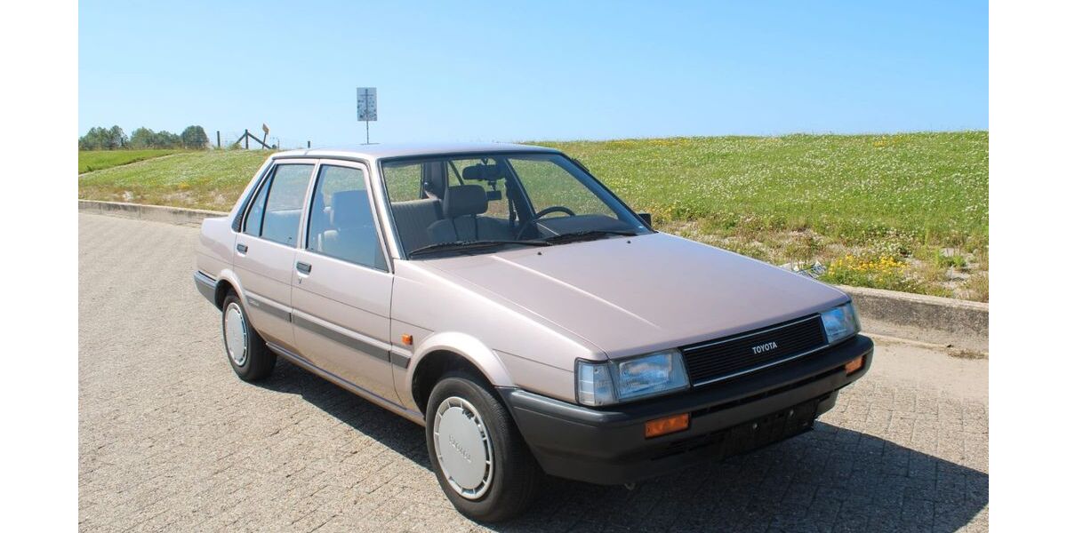 Toyota Corolla 114.450 km 4.650 &euro; Wilhelmshaven 26388
