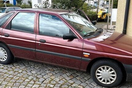 Ford Escort 56.000 km 2.490 &euro; München 81549