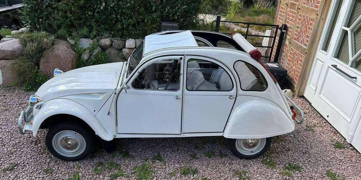 Citroen 2CV 44.200 km 13.900 &euro; Nehmten 24326