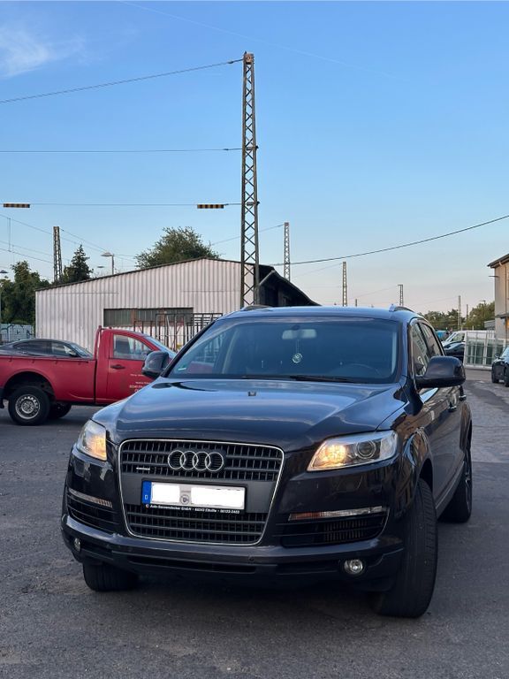 Q7