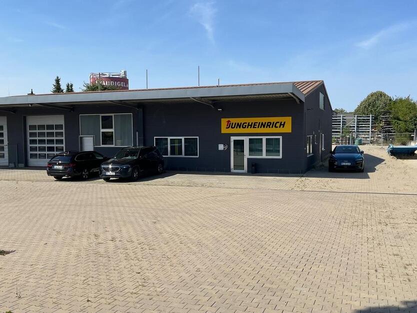 Gewerbehalle inkl. Hoffläche 944qm Veitshöchheim zu vermieten zimmer