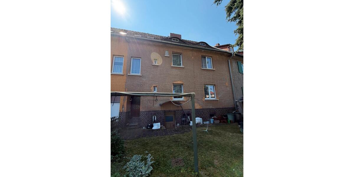 Reihenhaus Artern - 6 Zimmer, 144 m&sup2;, 145.000&euro; | Angebot:27071061