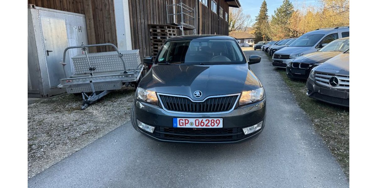 Skoda Rapid 72.900 km 11.950 &euro; Heiningen 73092