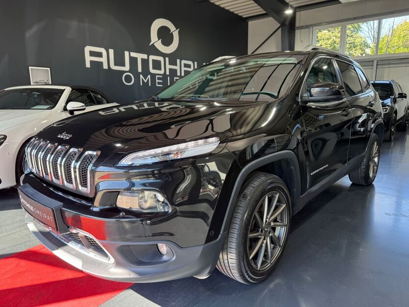 Jeep Cherokee 162.000 km 13.900 € Aalen-Essingen 73457