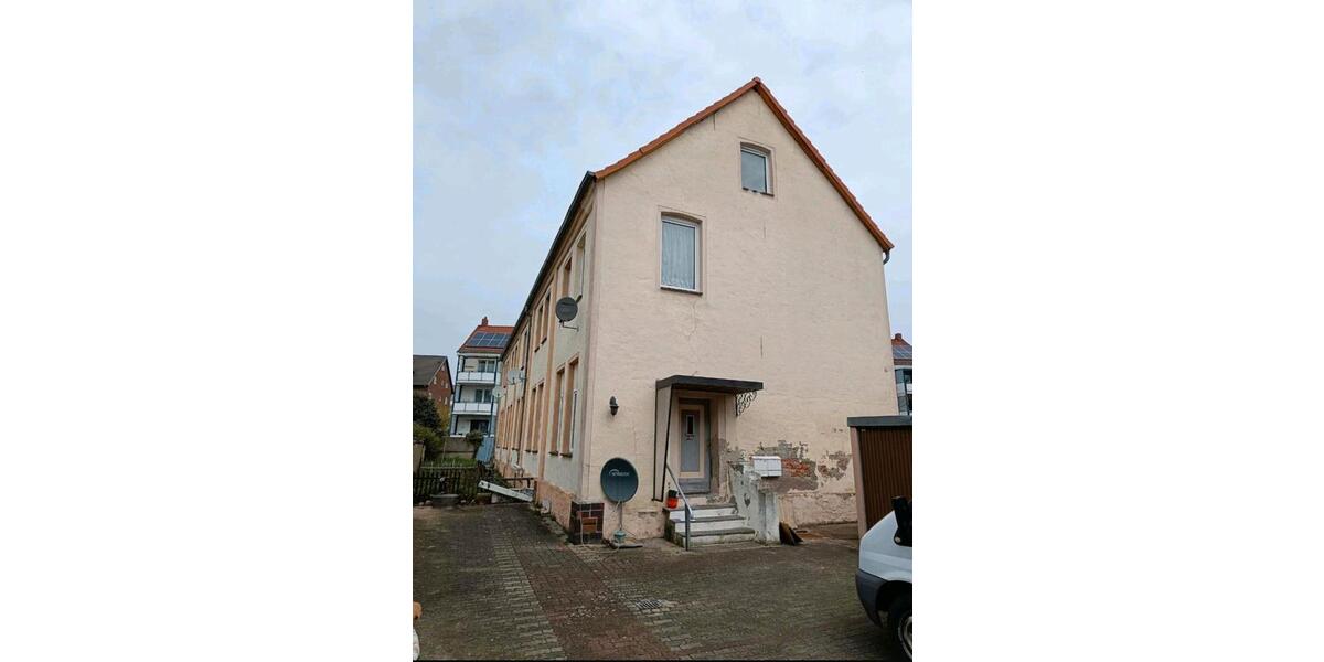 Etagenwohnung Burg - 2 Zimmer, 60 m&sup2;, 350&euro; | Angebot:26407842