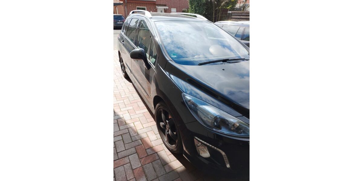 Peugeot 308 147.500 km 4.699 &euro; Rheda-Wiedenbrück 33378
