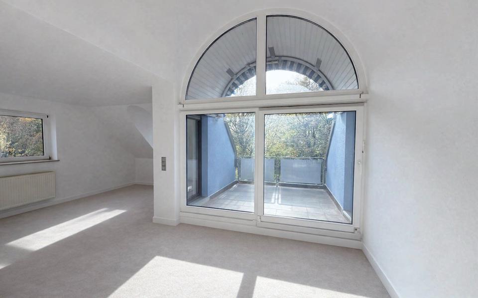 Doppelhaushälfte Nürnberg Erlenstegen - 12 Zimmer, 312 m&sup2;, 1.210.000&euro; | Angebot:27102031