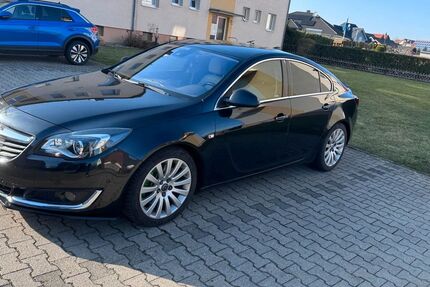 Opel Insignia 160.000 km 13.900 &euro; Bad Harzburg 38667