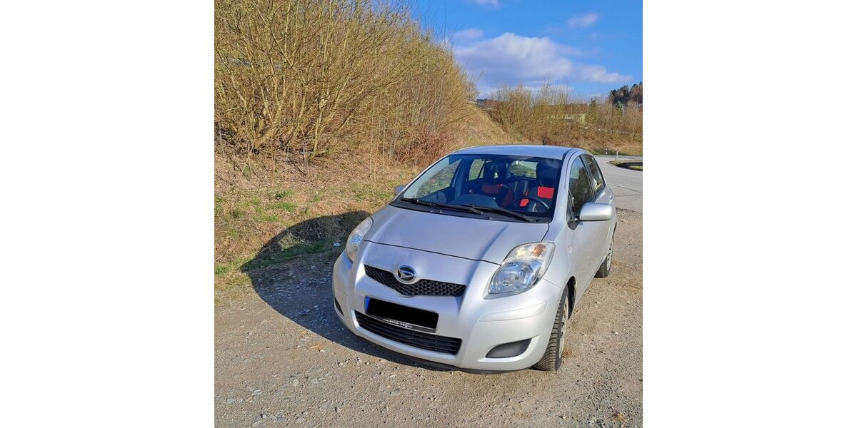 Daihatsu Charade 213.233 km 1.350 &euro; Ringelai 94160