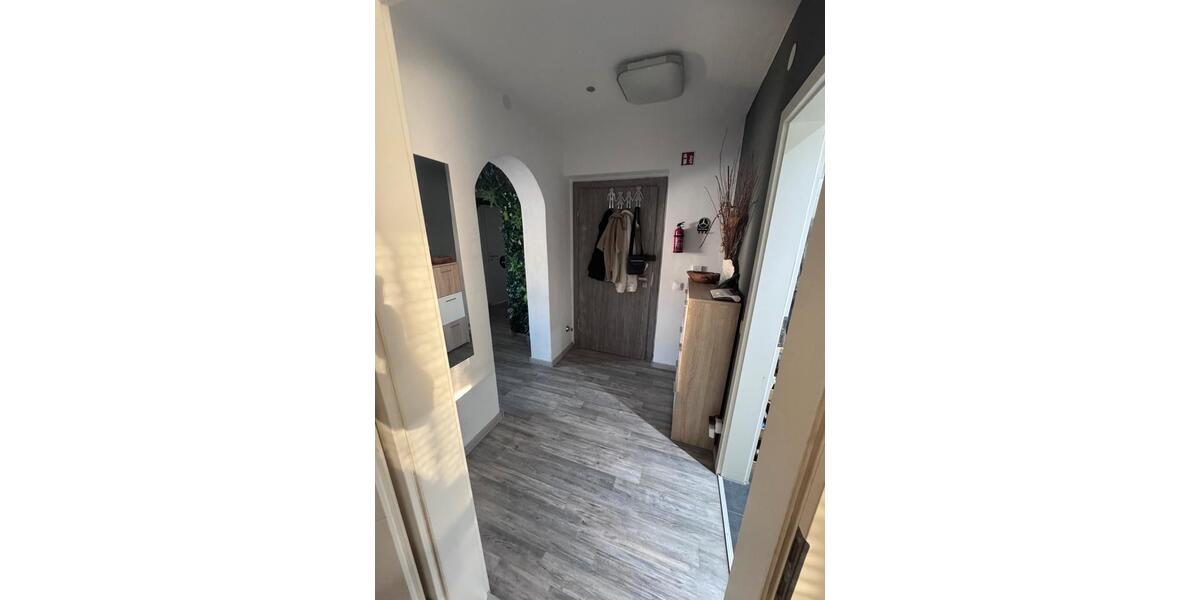 Etagenwohnung Maxhütte-Haidhof Haidhof - 4 Zimmer, 80 m&sup2;, 239.000&euro; | Angebot:27132397
