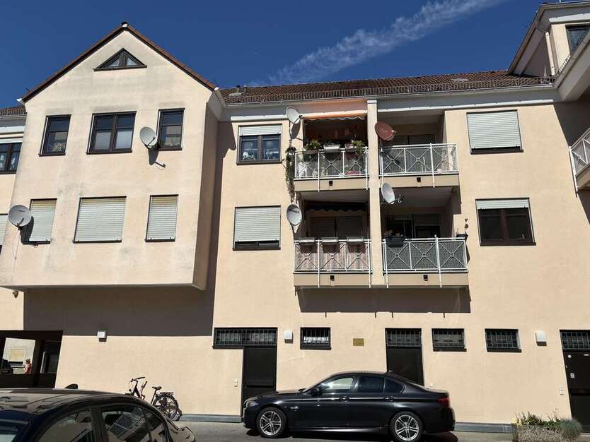 Wohnung zum Kaufen in Lampertheim 180.000 € 72 m²
