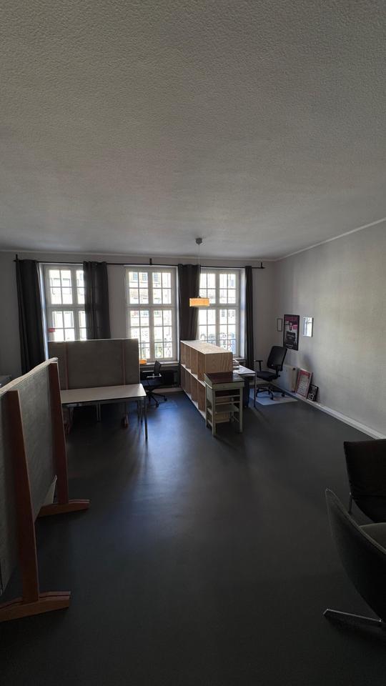 Co-Working Platz in der Innenstadt Münster 2 Tische