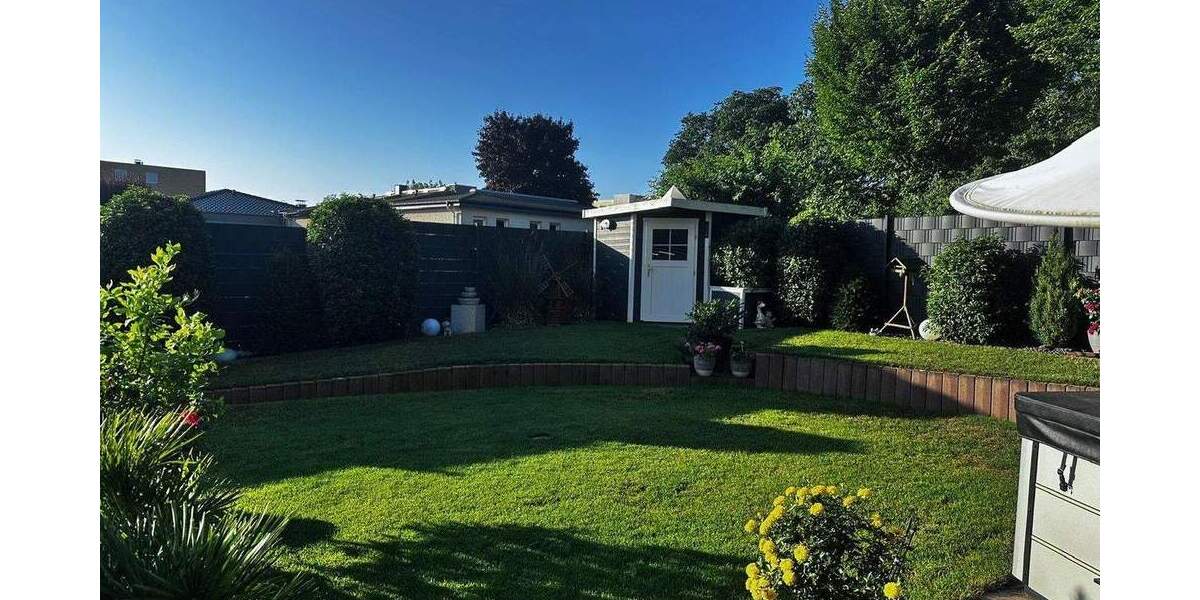 Elegantes 7 Zimmer Reihenendhaus in Rheinbach 170 qm WFL und 398 Grd. 7 zimmer