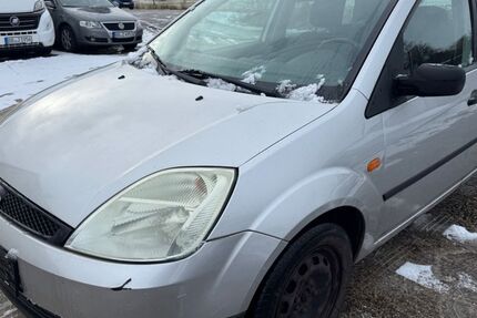 Ford Fiesta 163.000 km 1.500 &euro; Sindelfingen/Stuttgart 71069