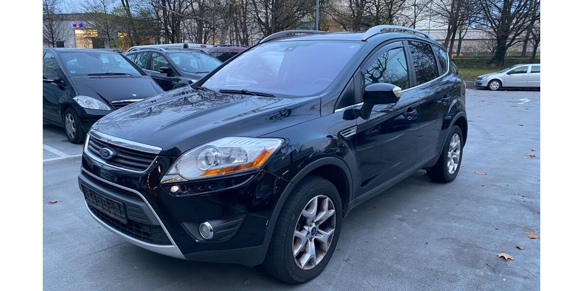 Ford Kuga 180.000 km 3.300 € München 80809
