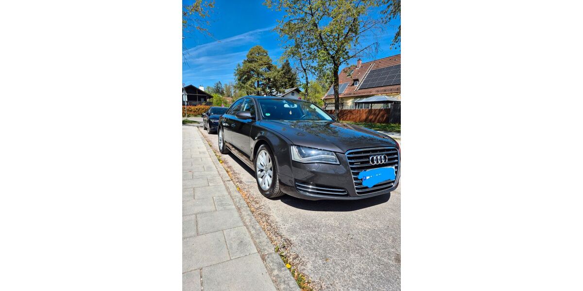 Audi A8 244.000 km 12.500 &euro; Ottobrunn 85521