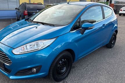 Ford Fiesta 79.500 km 5.500 € Freiburg 79108