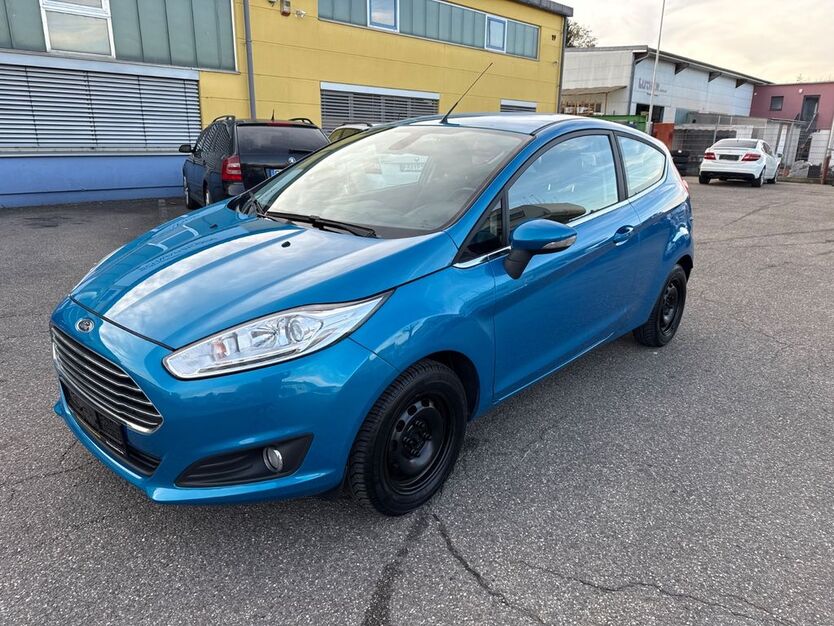 Ford Fiesta 79.500 km 5.500 € Freiburg 79108