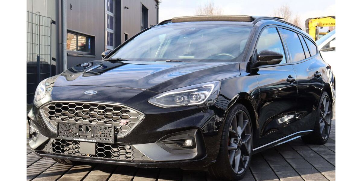 Ford Focus 132.301 km 16.451 &euro; Flörsheim am Main 65439