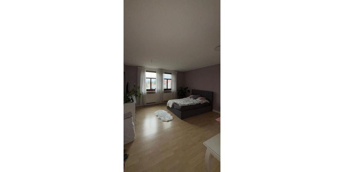 Etagenwohnung Lauchhammer - 3 Zimmer, 110 m&sup2;, 600&euro; | Angebot:26271572