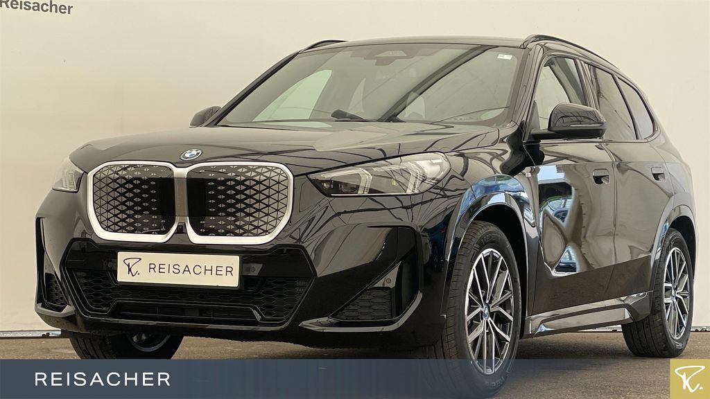 BMW iX1 5.722 km 49.999 € Ulm 89077