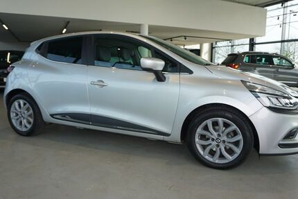 Renault Clio 56.000 km 11.876 &euro; Dietzenbach 63128